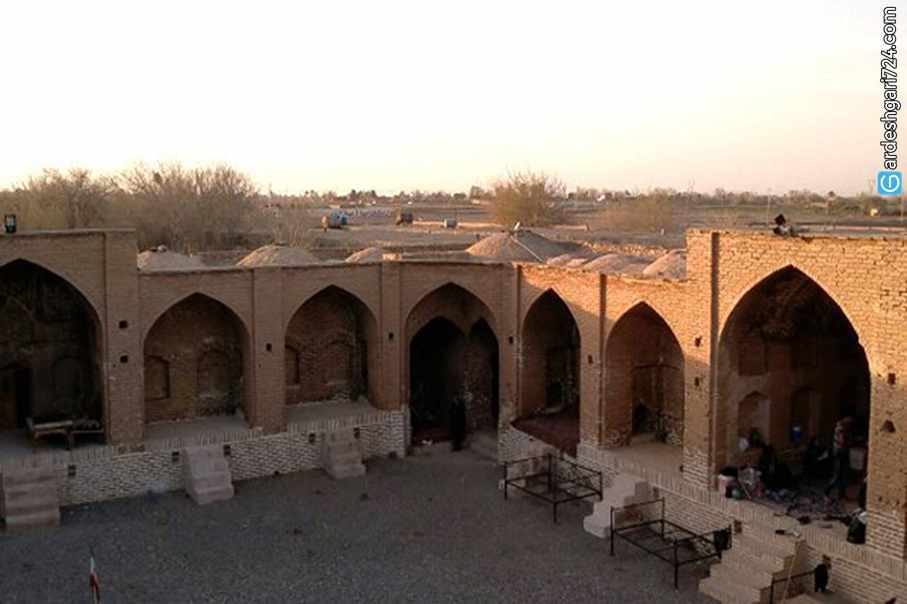 کاروانسرای دیر گچین، مادر کاروانسراهای ایران