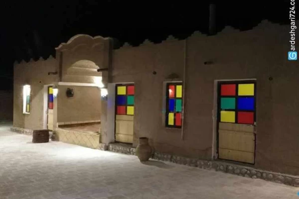 اقامتگاه بومگردی عمونوروز طبس