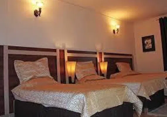 خانه معلم پلدشت