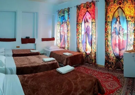 اقامتگاه سنتی پسین شیراز