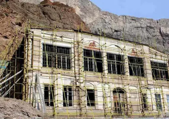 عمارت کلاه فرنگی ماکو