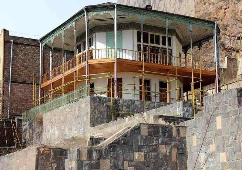 عمارت کلاه فرنگی ماکو