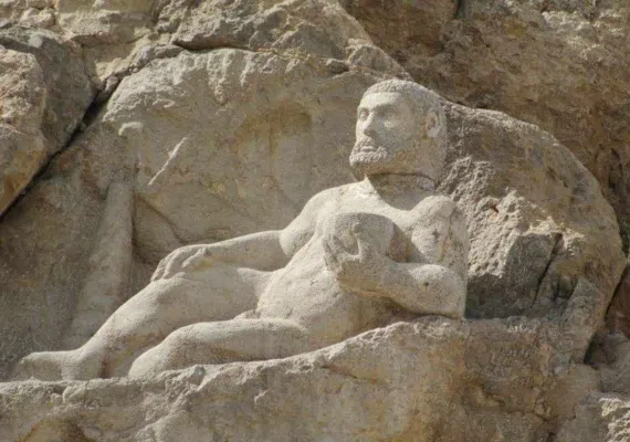 مجسمه هرکول