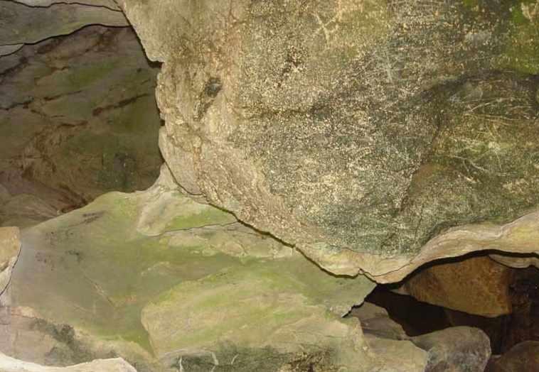 غار رتیل کرمانشاه