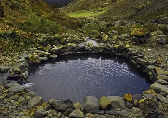 چشمه های آب گرم دهلران