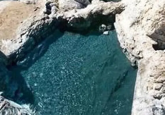 چشمه های آب گرم دهلران