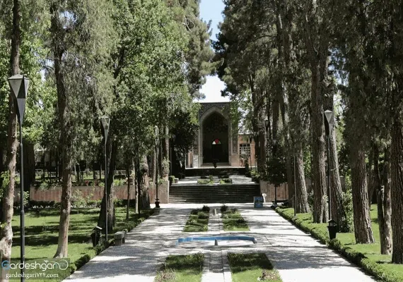 آرامگاه خیام نیشابوری