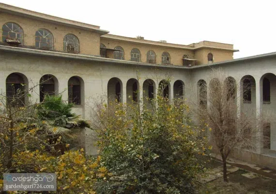 ساختمان سه گوش