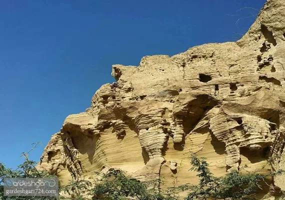 روستای تاریخی تیس