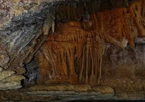 غار سراب همدان
