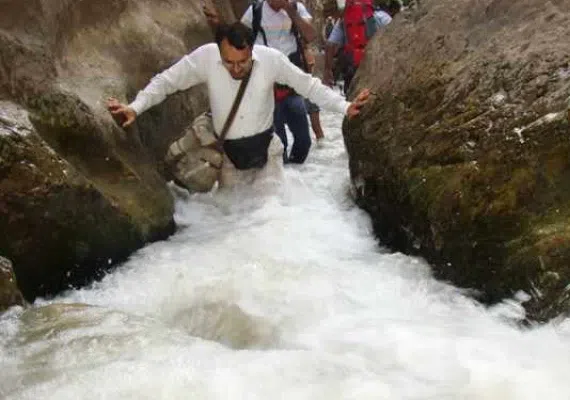 تنگه واشی منطقه ای ییلاقی و خوش آب و هوا