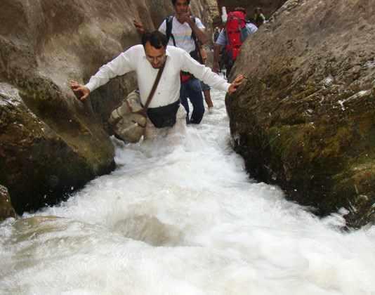 تنگه واشی منطقه ای ییلاقی و خوش آب و هوا