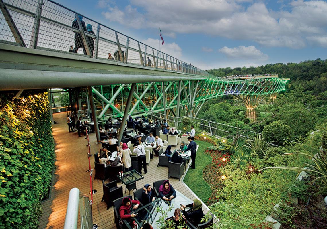 پل طبیعت تهران کجاست