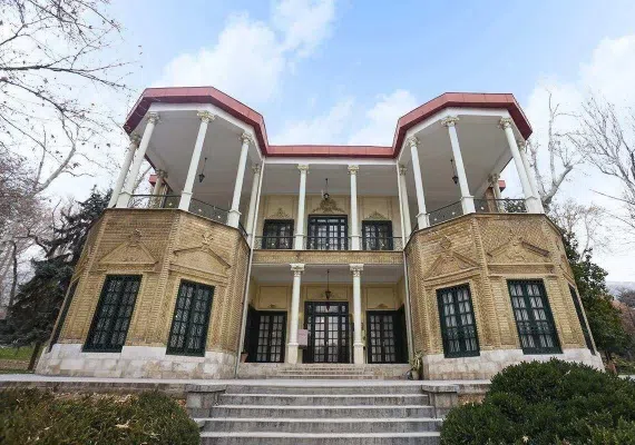 کاخ نیاوران