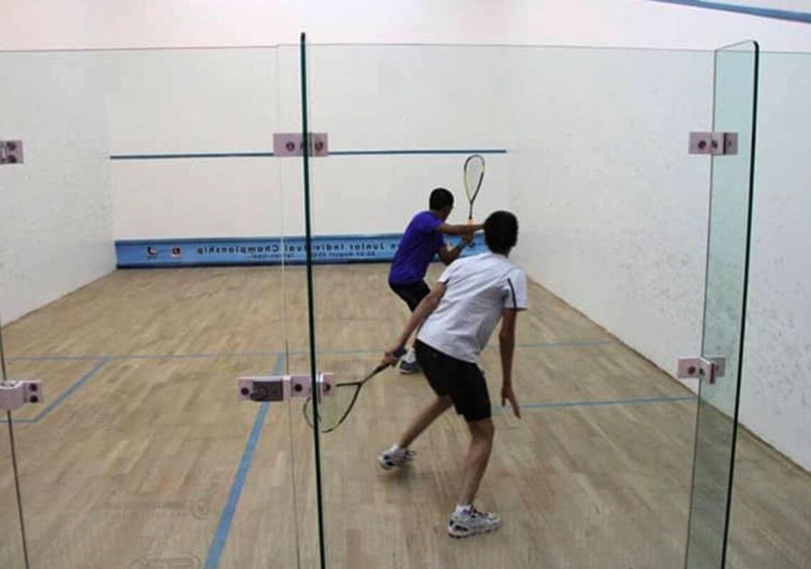 باشگاه انقلاب تهران