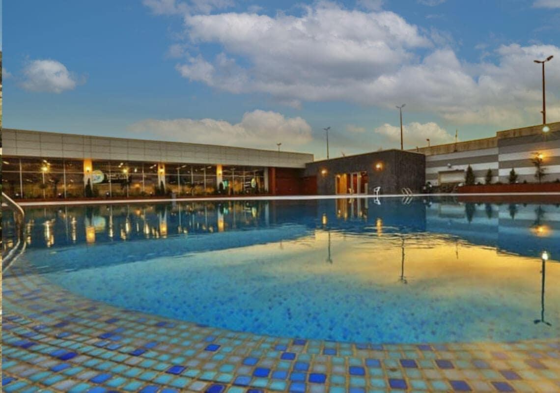 باشگاه انقلاب تهران