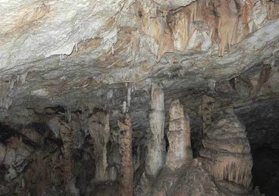 غار گنج کوه