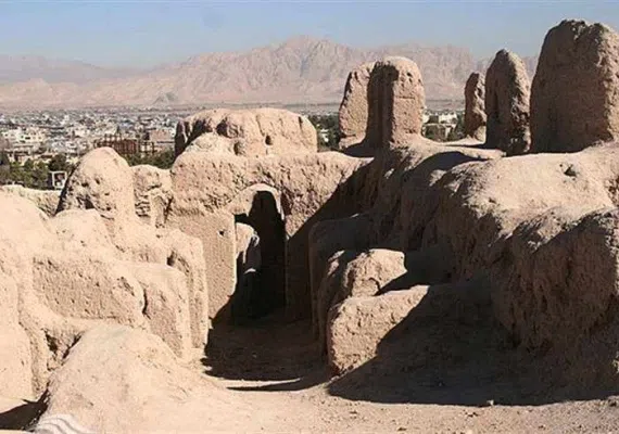 قلعه دختر کرمان