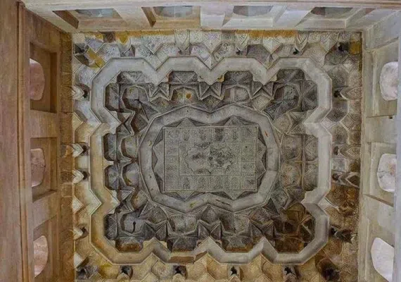بنای هارونیه