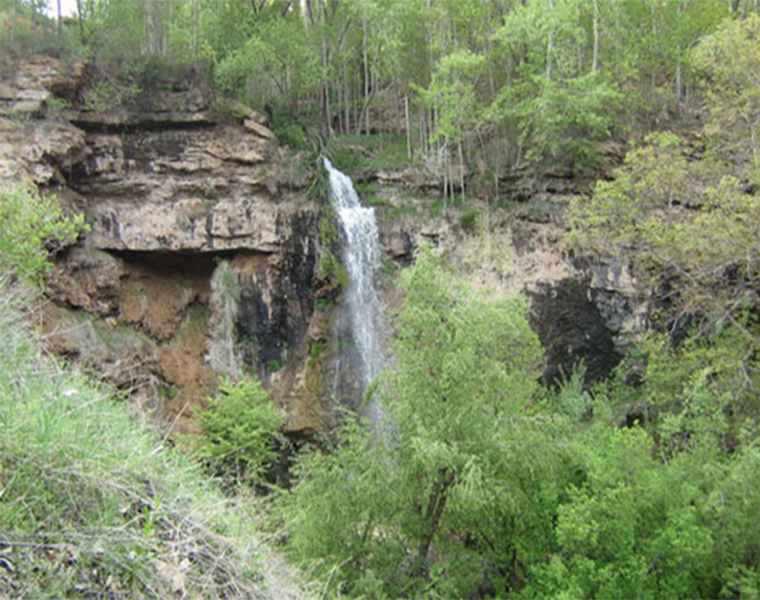 آبشار اسطرخی