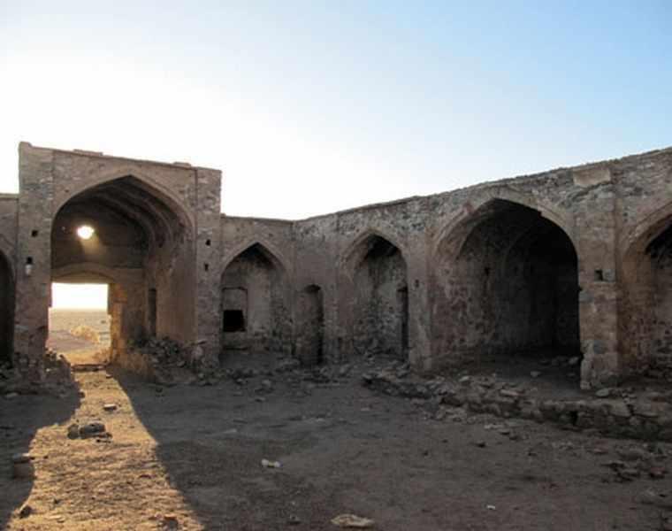 کاروانسرای زیرو