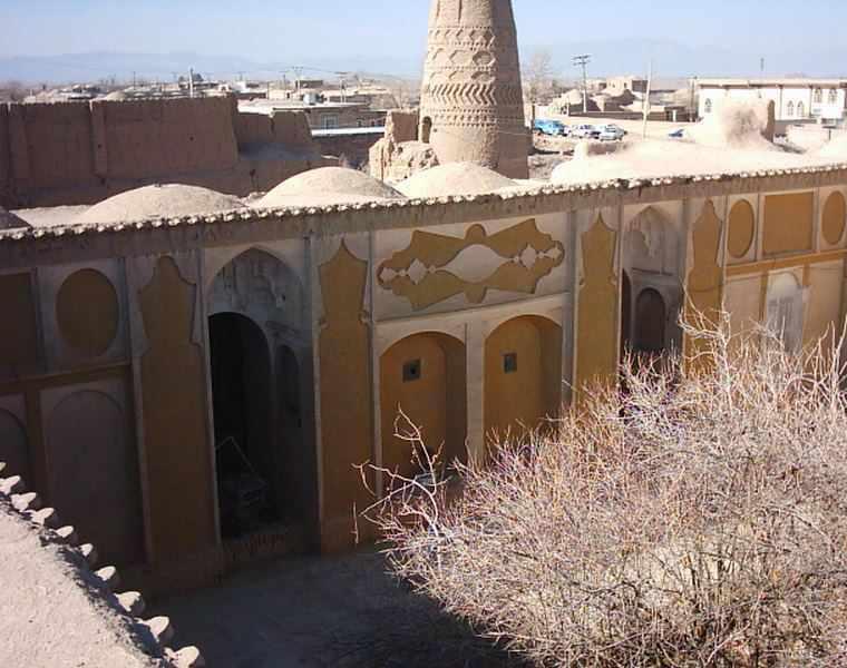 قلعه و چهار برج شاهرخ خان