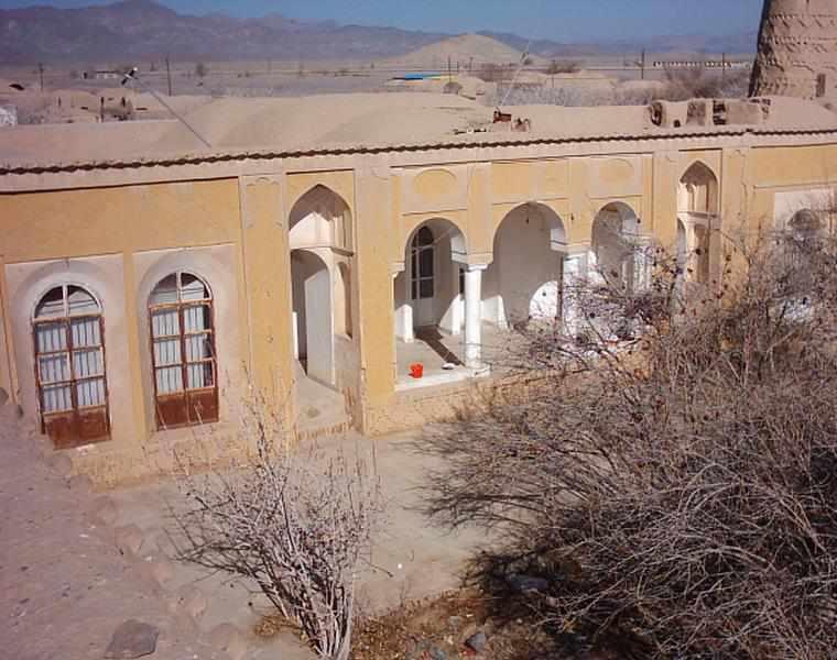 قلعه و چهار برج شاهرخ خان