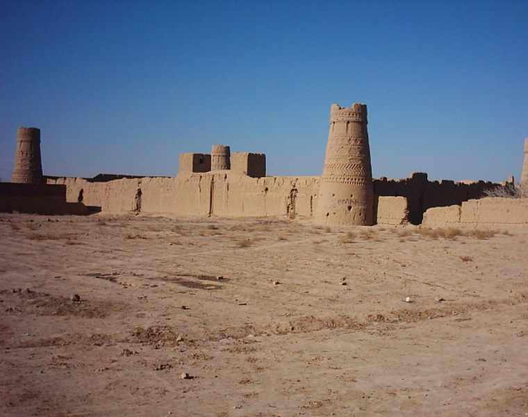 قلعه و چهار برج شاهرخ خان