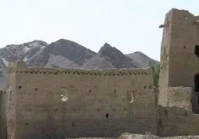 قلعه دِزَّک (سراوان)