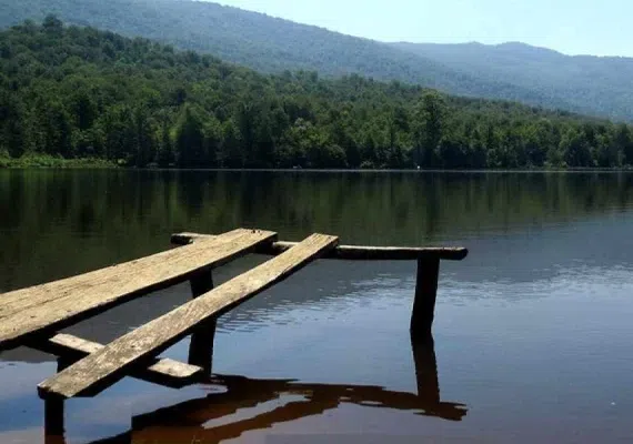 دریاچه دیدنی الندان