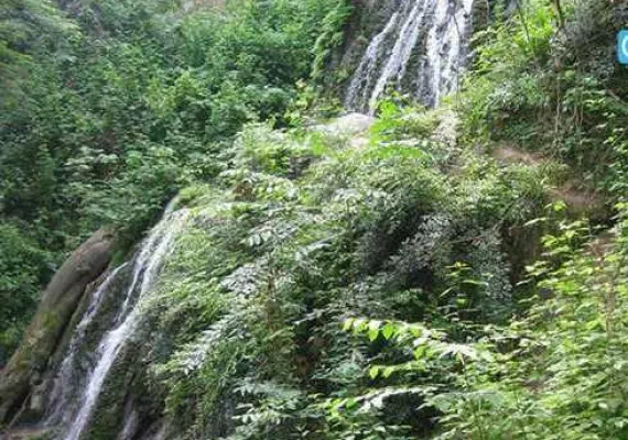 آبشار لاشو کجاست