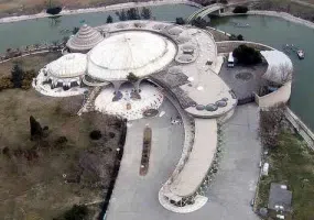 کاخ مروارید، معماری منحصربفردی به شکل صدف