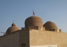 امامزاده زید و رحمان (ع) یا سه گنبدان، ترکیب زیبای سه دوره تاریخی