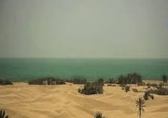 روستای درک زر آباد، روستایی با چهار ساحل متنوع