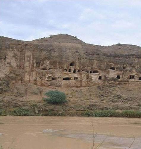 غار های استان بوشهر