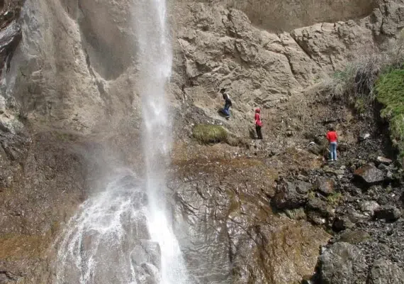آبشار سنگان، آبشاری چهار فصل