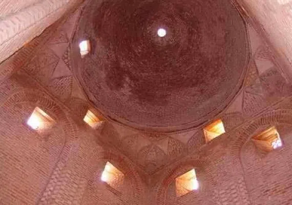گنبد سرخ مراغه