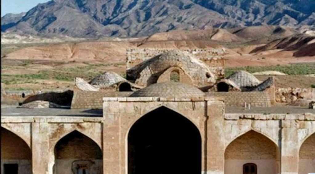 قلعه بی مانند خشت خام ایرج