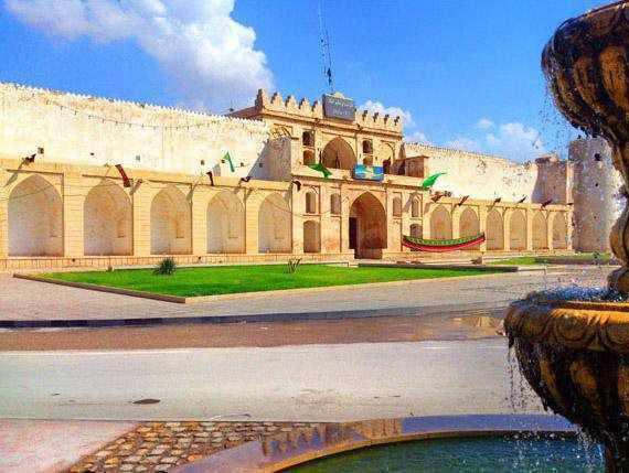 کاروانسرای مشیرالملک یا دژ برازجان