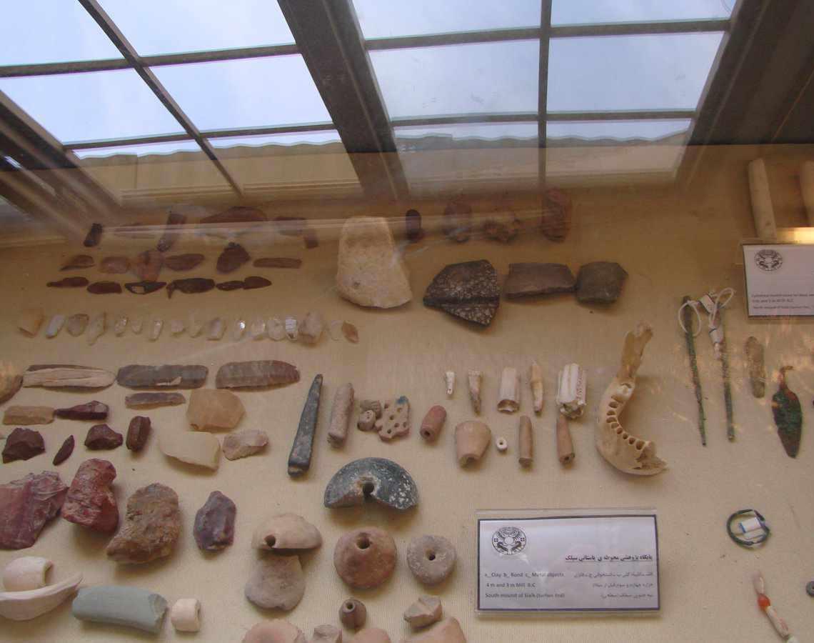 موزه سکه و مردم شناسی حیدرزاده یزد