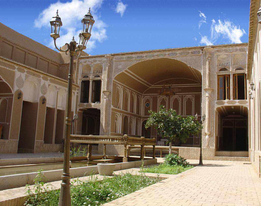 موزه سکه و مردم شناسی حیدرزاده یزد