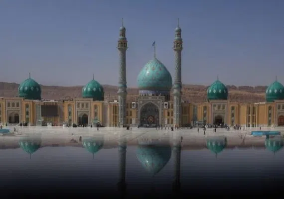 مسجد مقدس جمکران؛ همنوا با منتظران ظهور