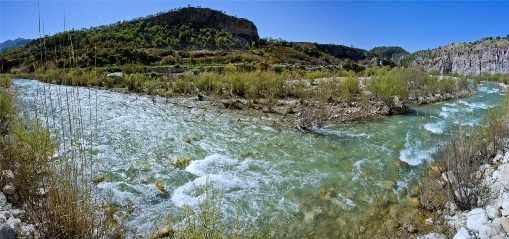 چشمه خارگان شیراز