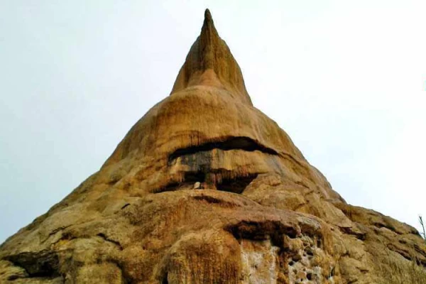 چشمه کانی گراوان