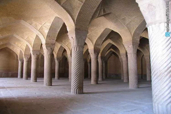 مسجد وکیل