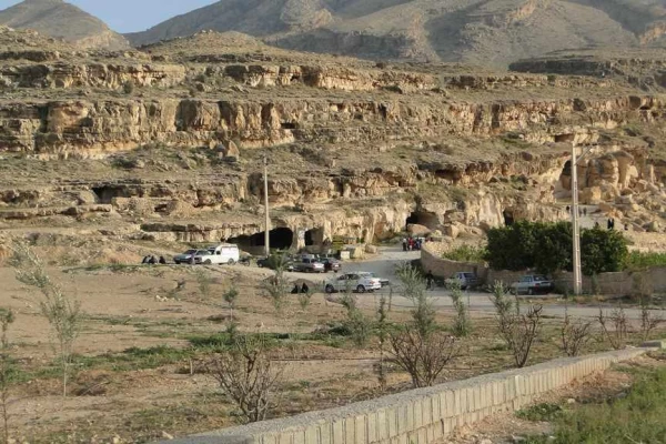 غار سنگ تراشان جهرم