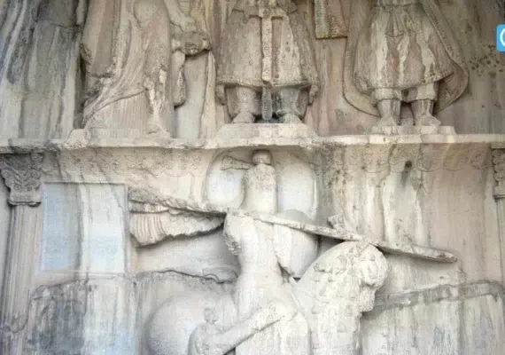 طاق بستان