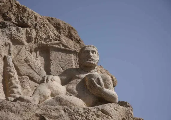 مجسمه هرکول