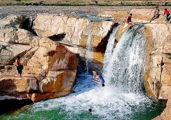 آبشار ماهوته آبدانان