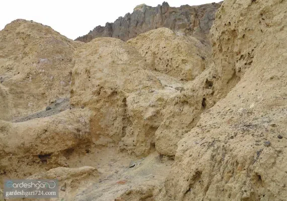 کوه خواجه، تخت جمشید خشتی ایران